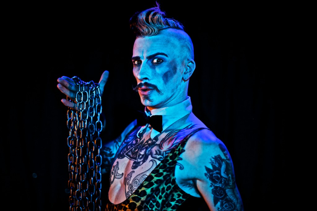 Club Minky - Rusty Nails (Chains 2) Captain Ruin