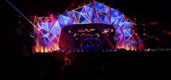 Snowy on The Dancefloor In Jakarta